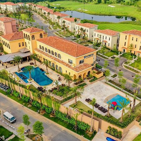 Wyndham Sky Lake Resort And Villas Ханой Экстерьер фото