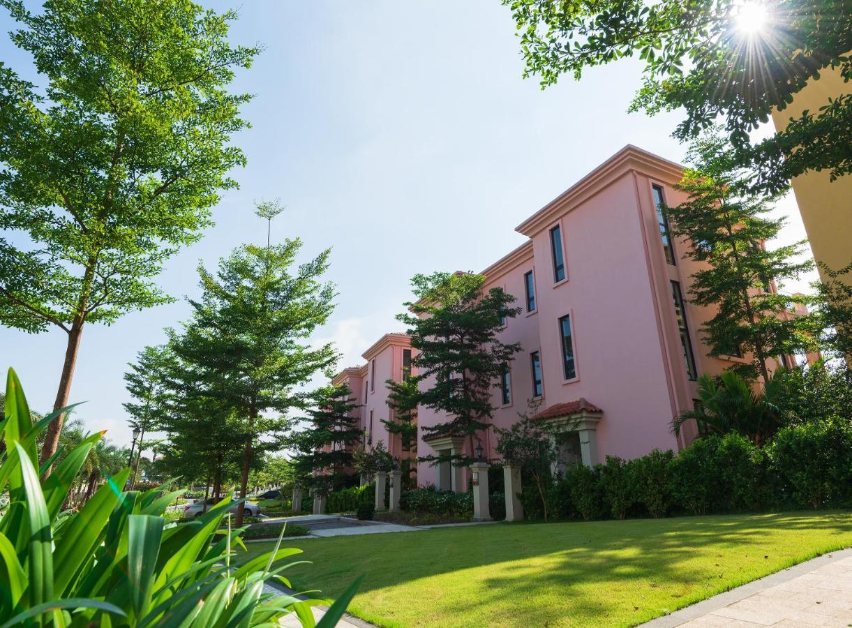 Wyndham Sky Lake Resort And Villas Ханой Экстерьер фото