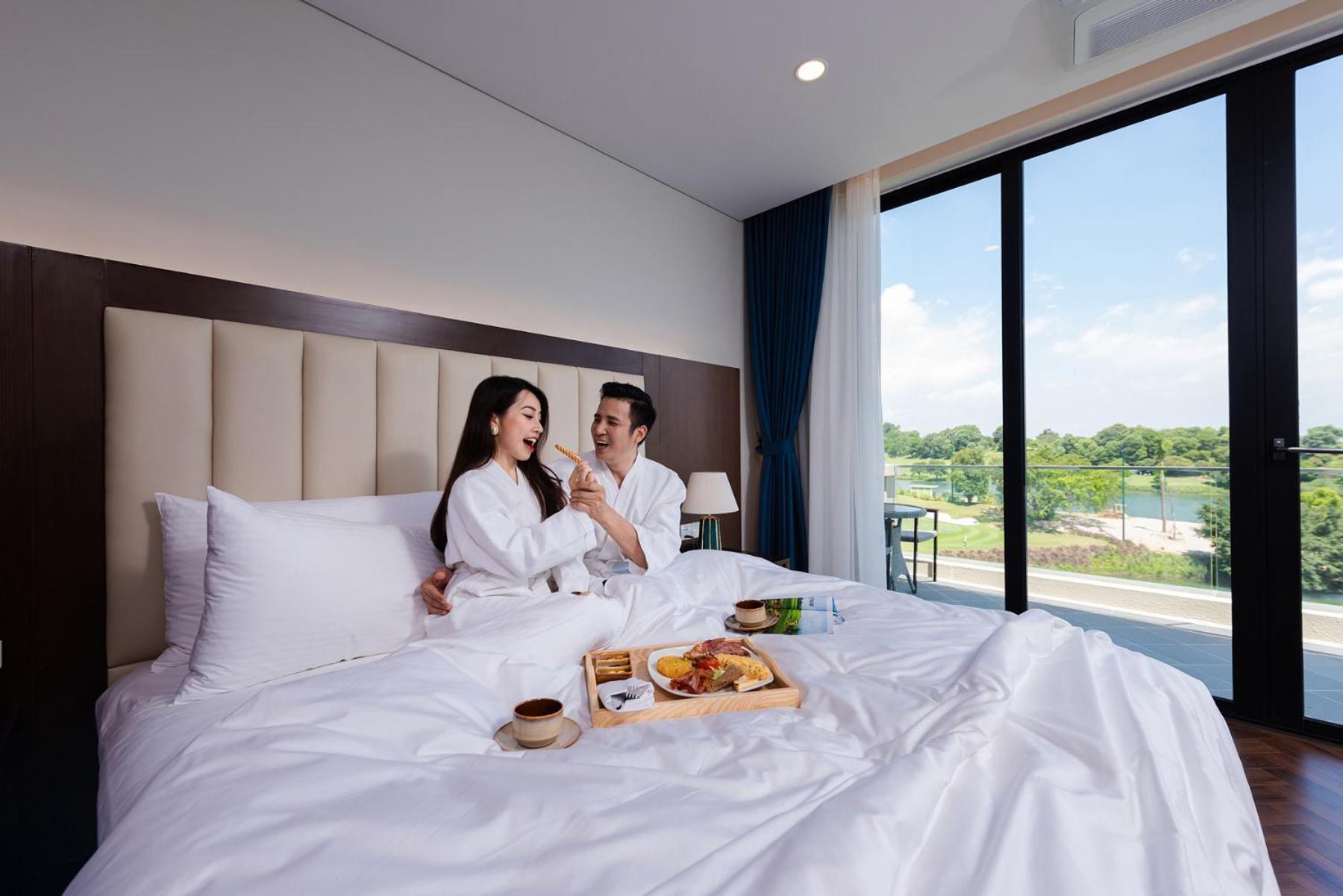 Wyndham Sky Lake Resort And Villas Ханой Экстерьер фото