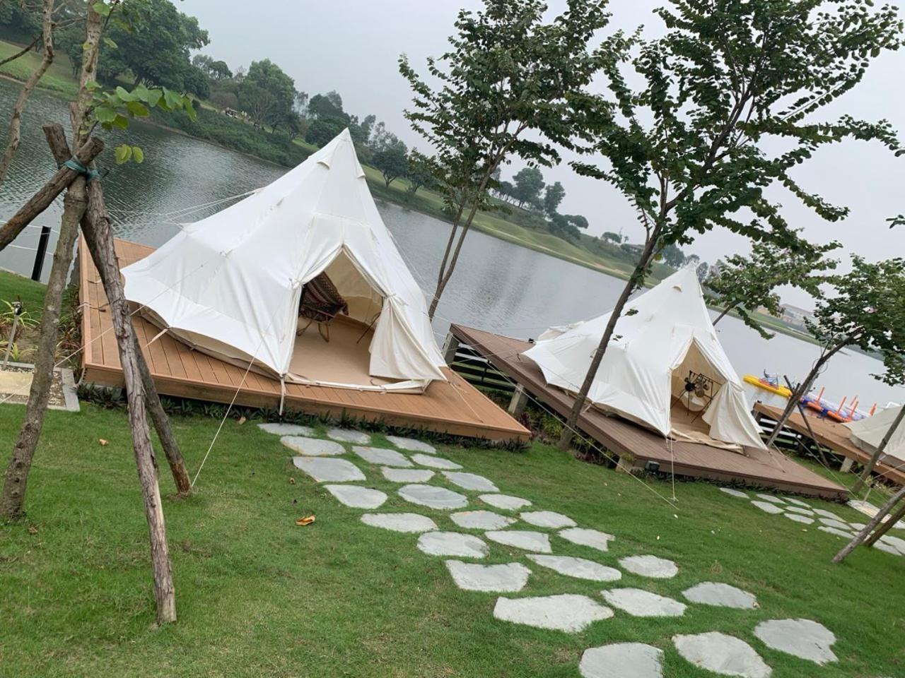 Wyndham Sky Lake Resort And Villas Ханой Экстерьер фото